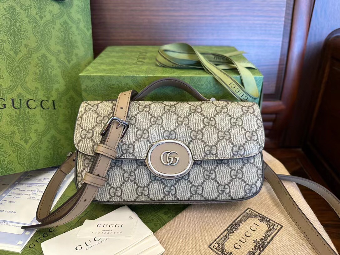 GUCCI GG Suprem 739722 Shoulder Bag 