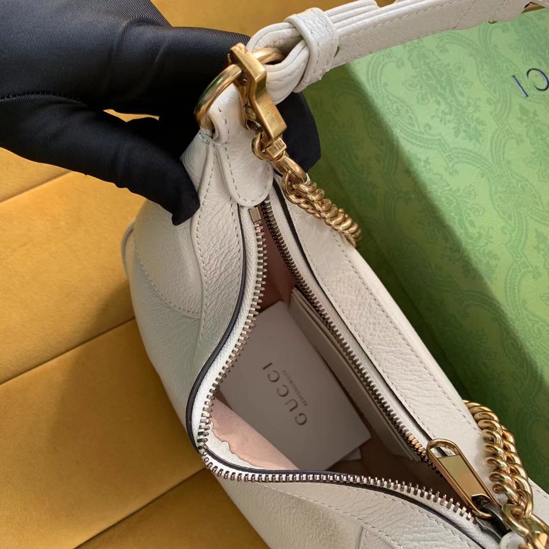 GUCCI Aphrodite small shoulder bag in White Leather