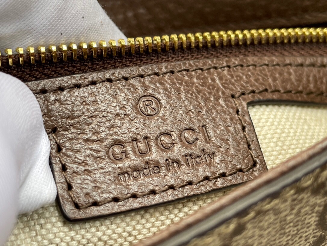 Gucci Blondie shoulder bag in brown leather 699268