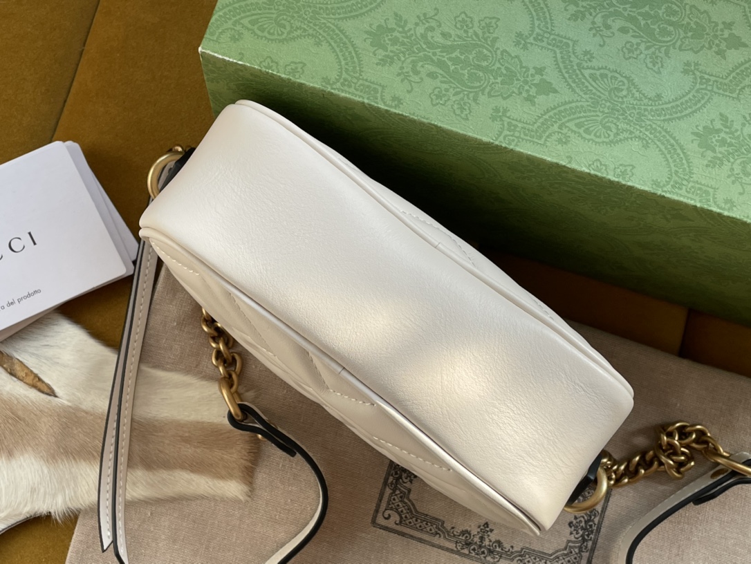 White Leather GG Marmont Matelassé Mini Bag Zip