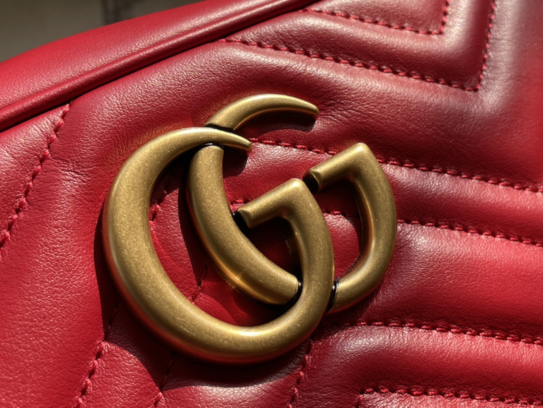 Red Leather GG Marmont Matelassé Small Bag Zip