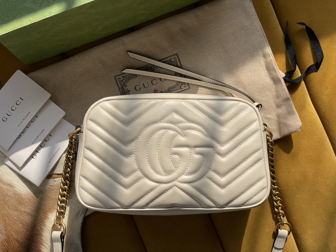 White Leather GG Marmont Matelassé Small Bag Zip