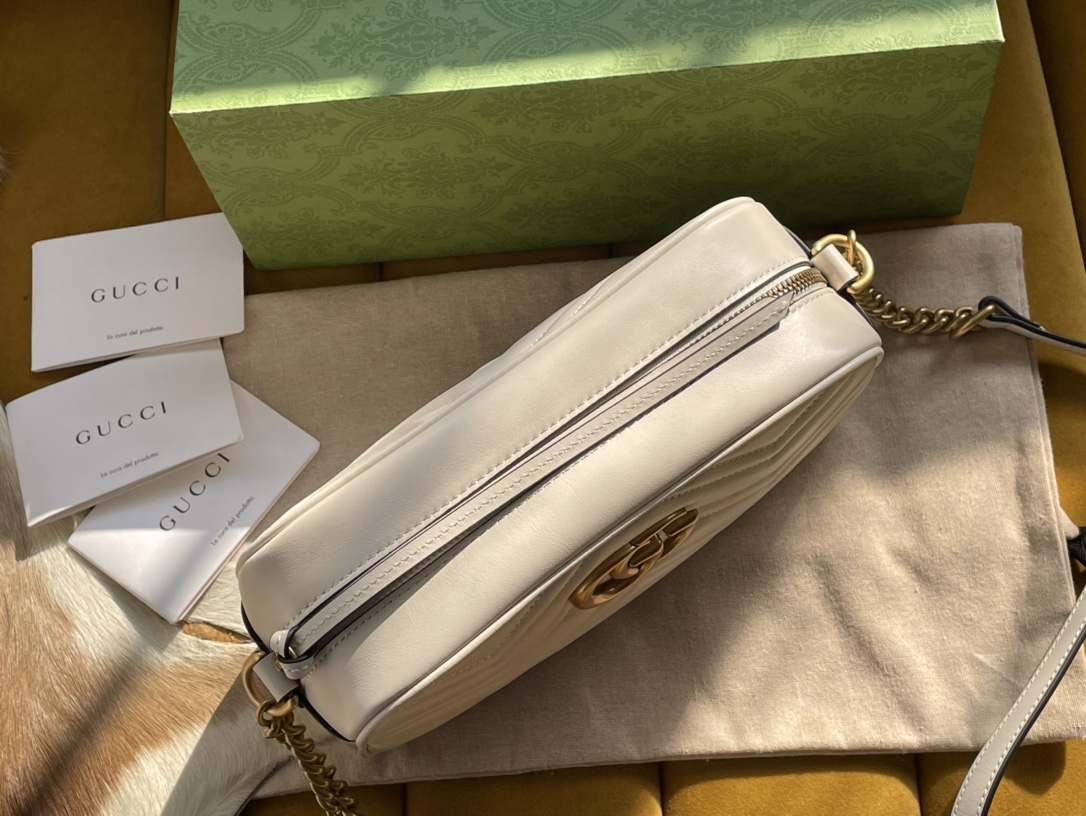 White Leather GG Marmont Matelassé Small Bag Zip