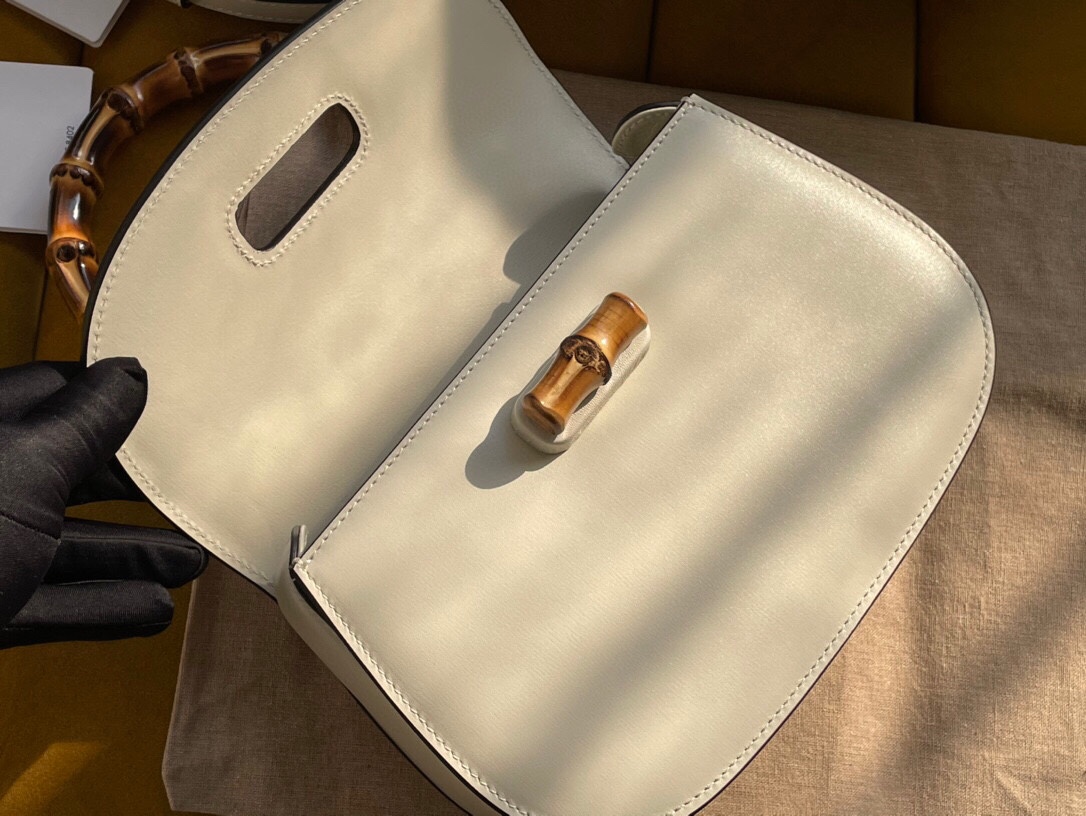 675797 Gucci Small Top Handle Bag White