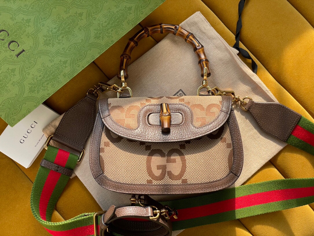 675797 Gucci Small Top Handle Bag