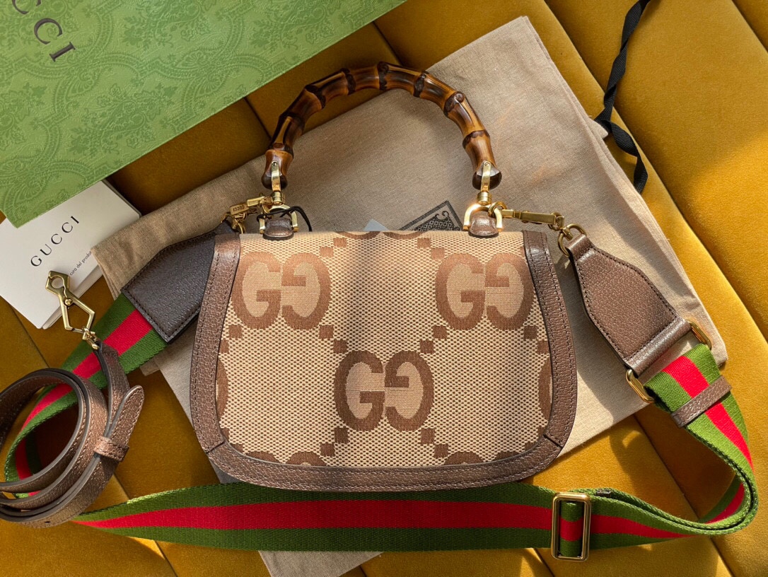 675797 Gucci Small Top Handle Bag