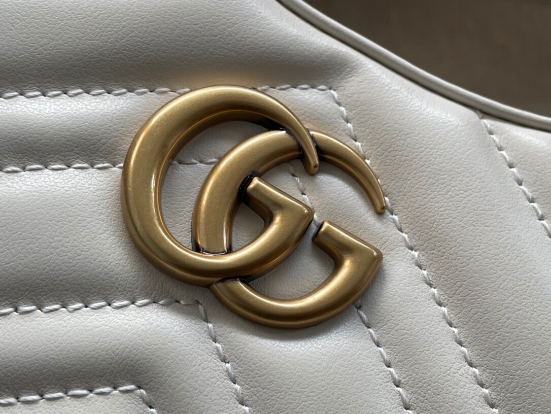 GG Marmont half-moon-shaped mini bag White